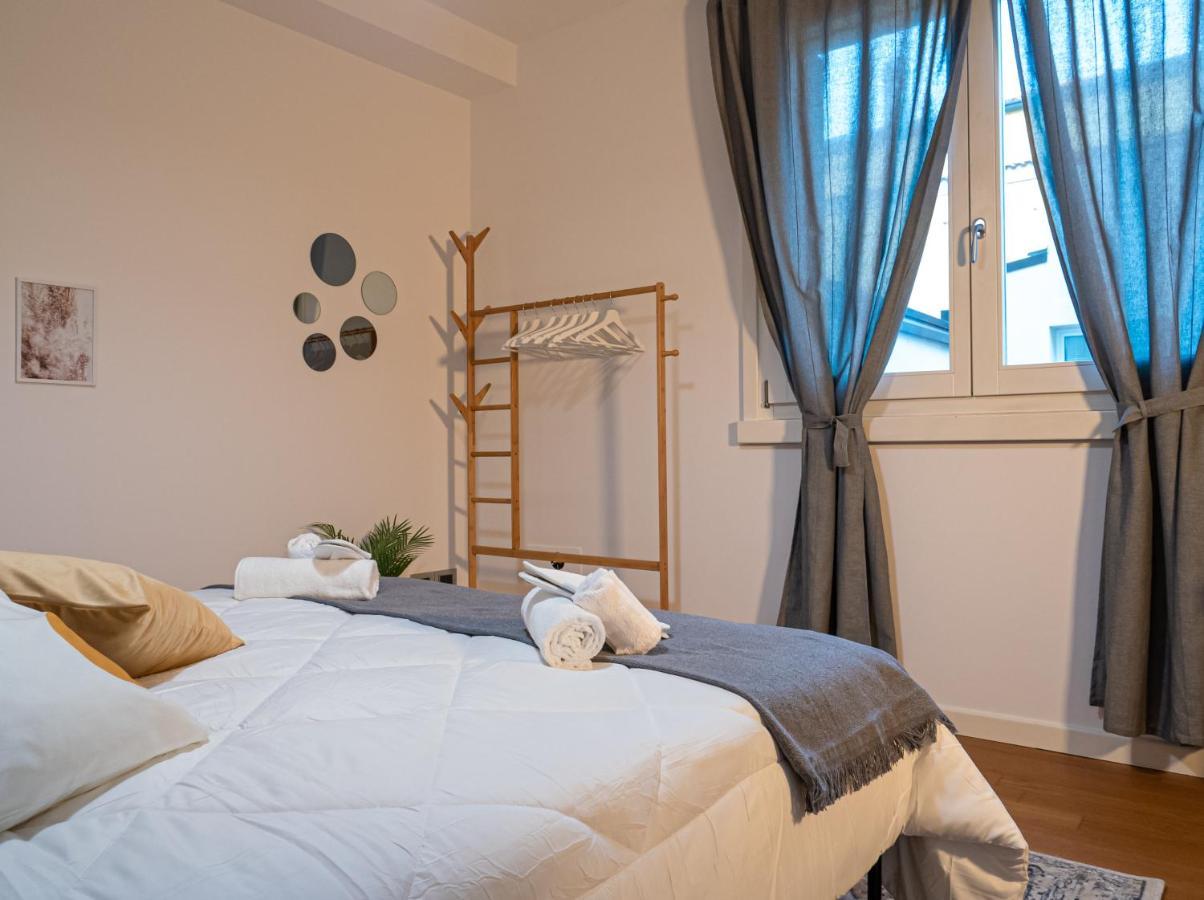 Maison Blanche: Appartamento Elegante Con Parcheggio Privato Mantova Exteriör bild