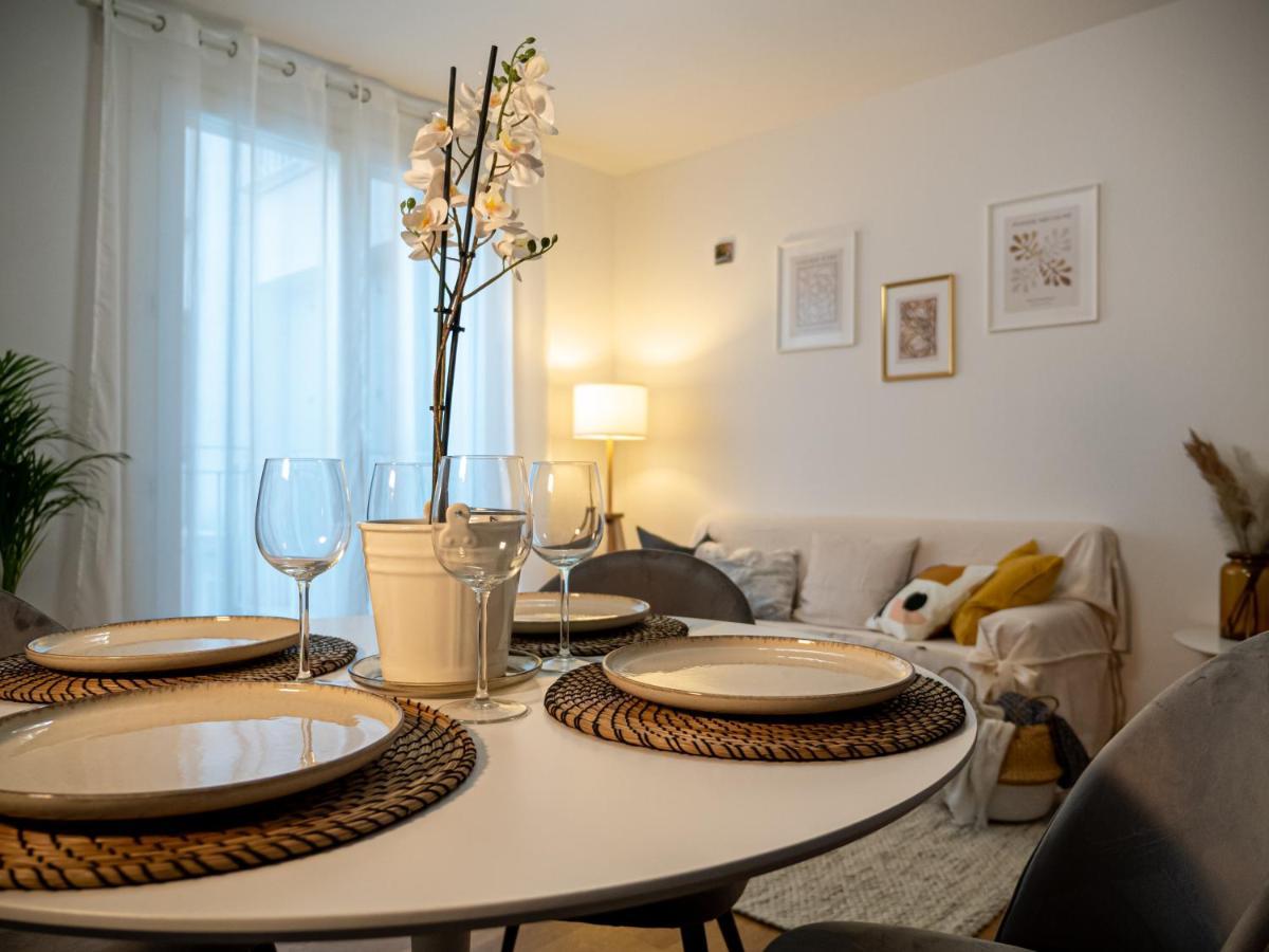 Maison Blanche: Appartamento Elegante Con Parcheggio Privato Mantova Exteriör bild